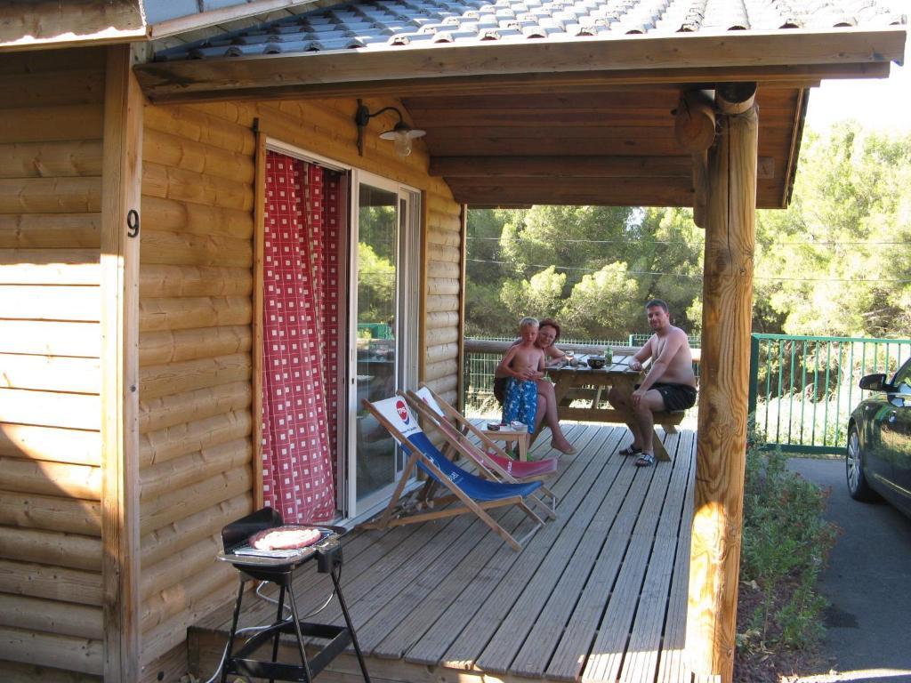 Parc Residentiel Les Hauts De Baldy Agde Exterior foto
